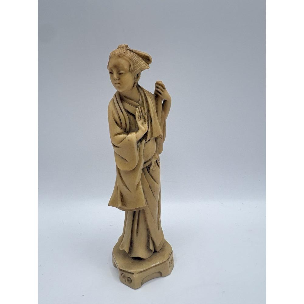 Vintage Japanese Geisha Sculpture 1950s Hand Carved Resin Made in Italy
